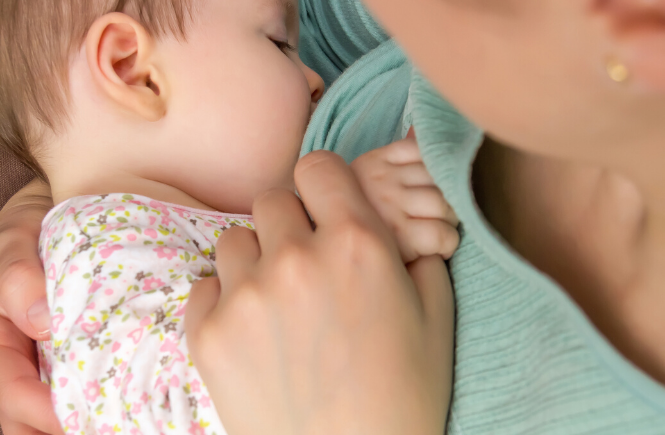 Common misconceptions about breastfeeding - Mother and baby love blog breastfeeding guide
